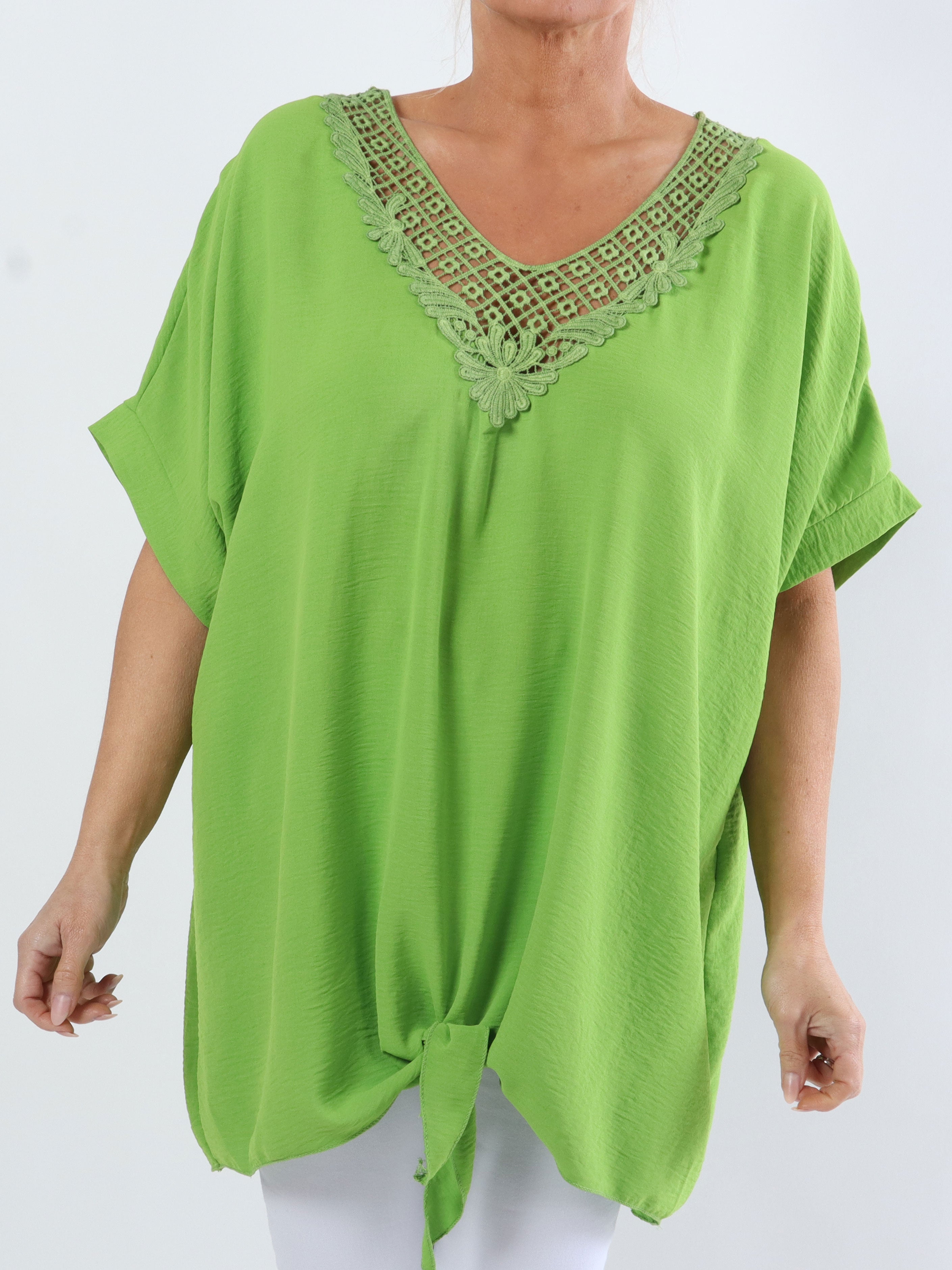Lilly - Smuk plus size tunika med unik udskæring